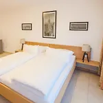 Viktoria 2 - *